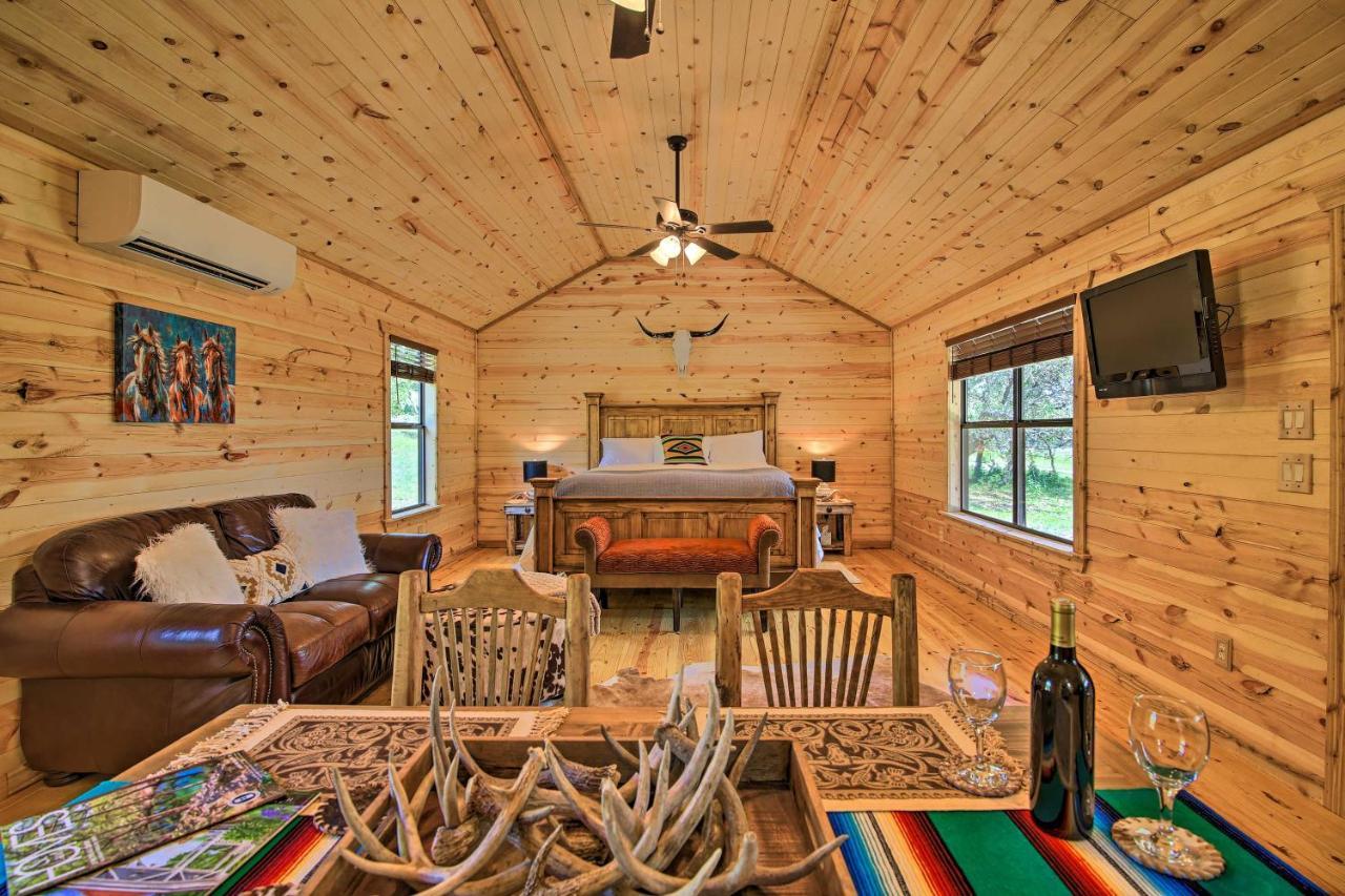 Rustic-Chic Country Cabin - 10 Mi To Main Street! Fredericksburg Bagian luar foto