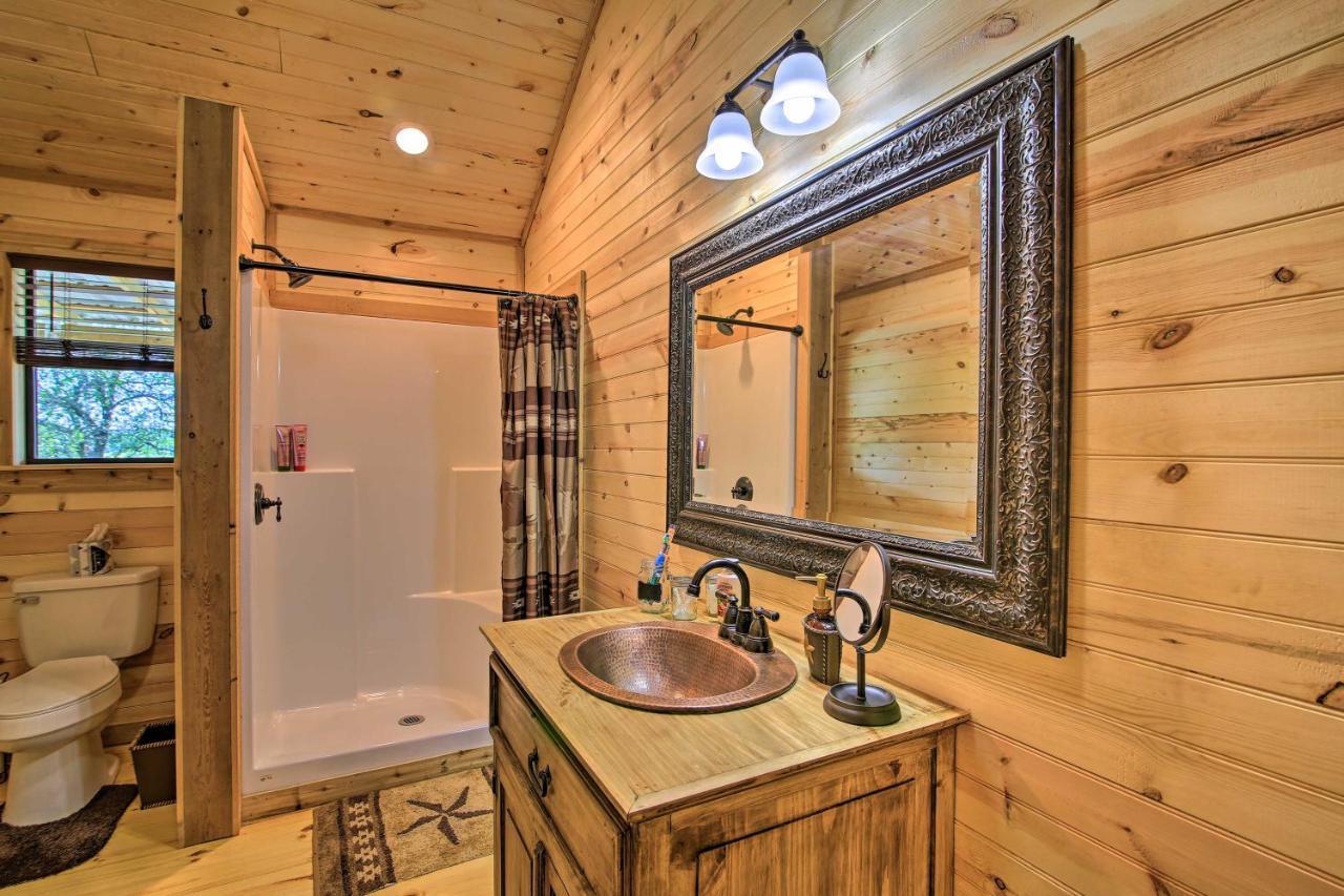 Rustic-Chic Country Cabin - 10 Mi To Main Street! Fredericksburg Bagian luar foto