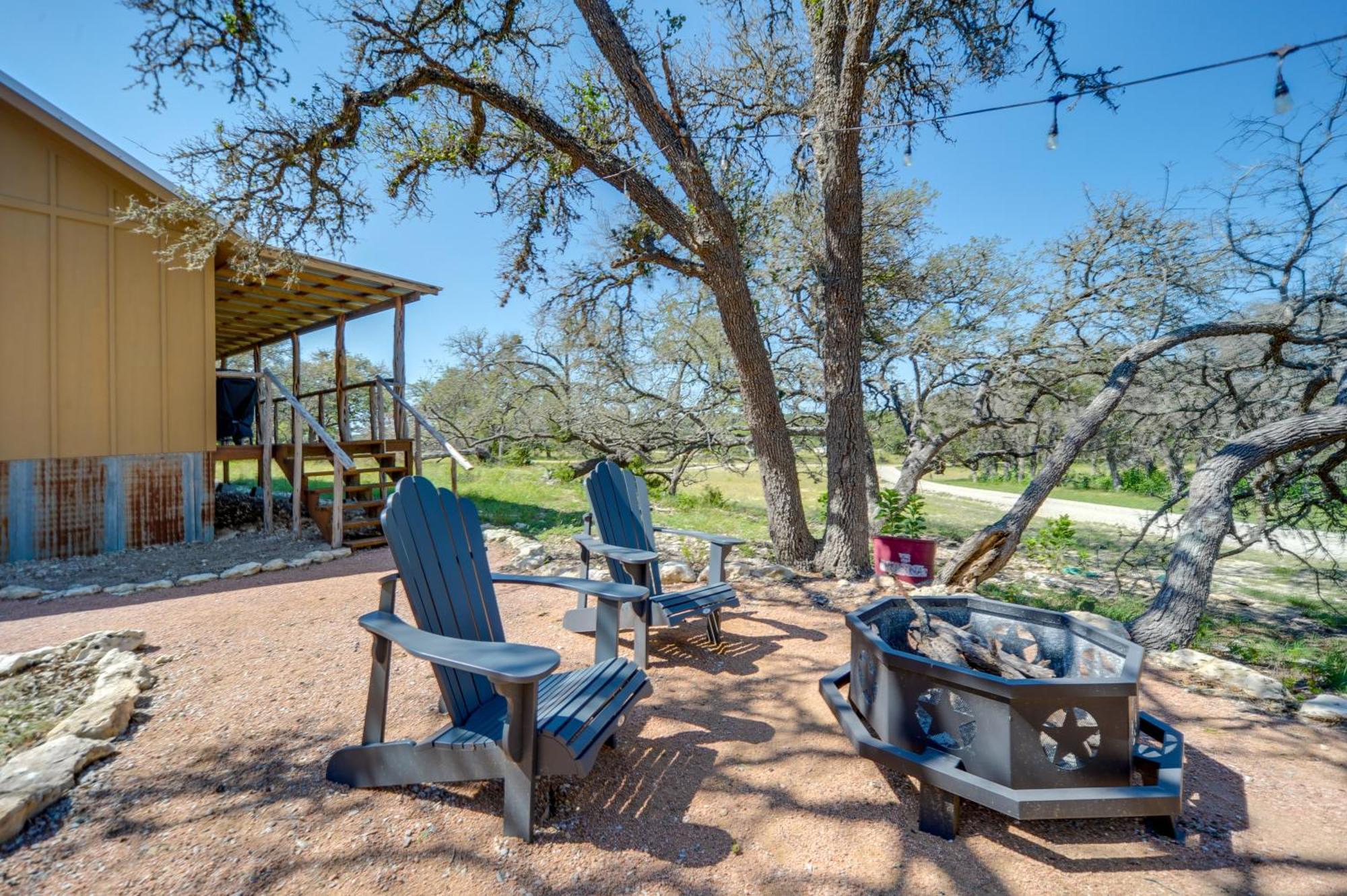 Rustic-Chic Country Cabin - 10 Mi To Main Street! Fredericksburg Bagian luar foto